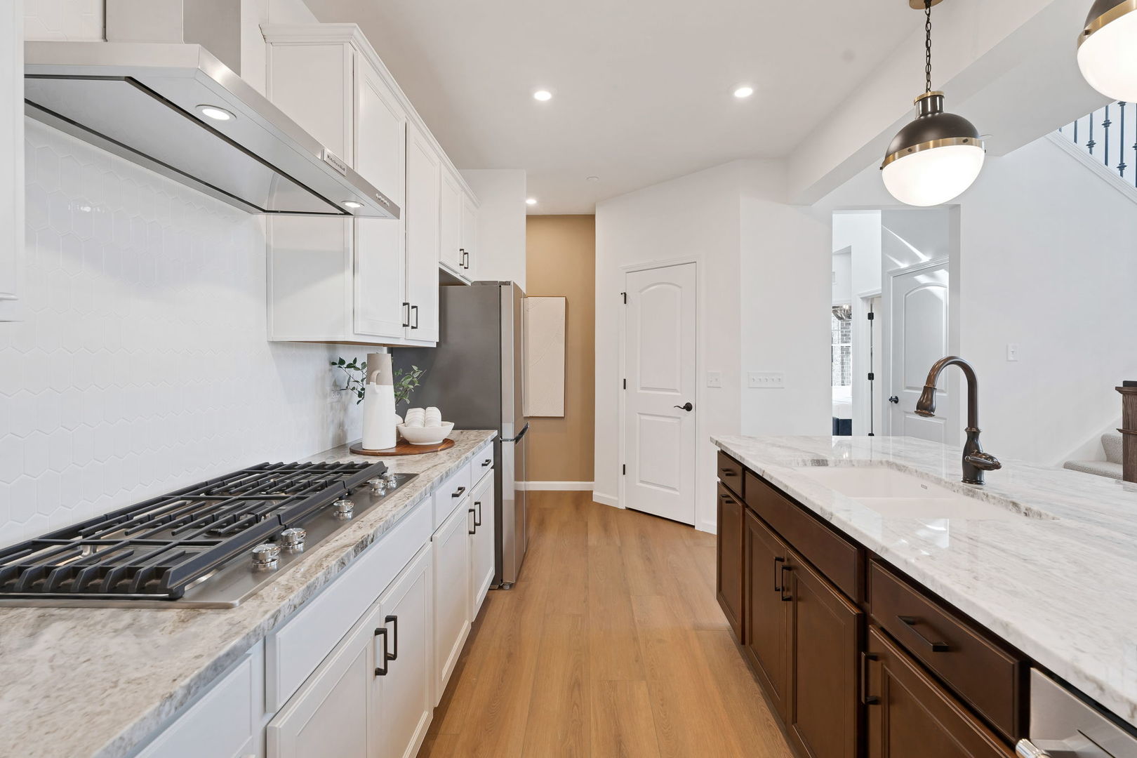 1035 Quarry Court #9, Carol Stream, IL 60188