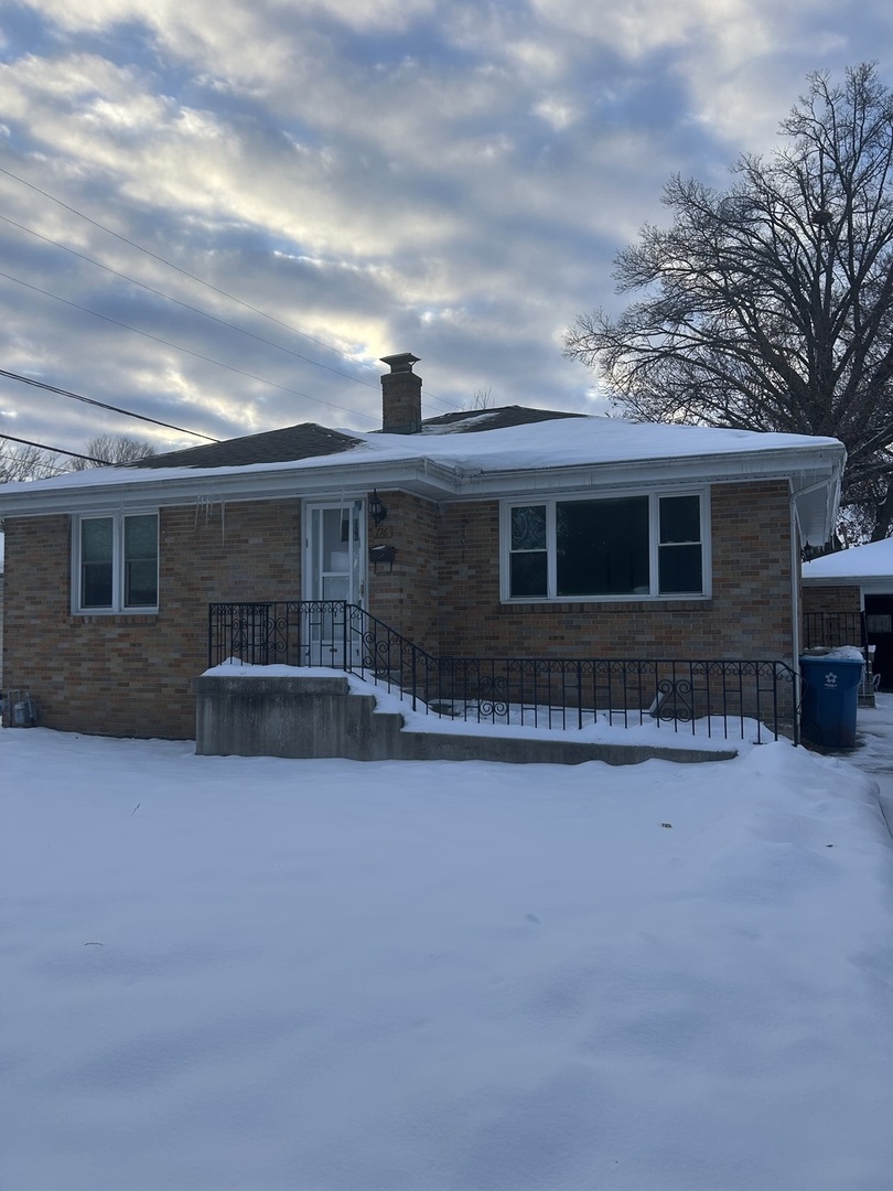 716 Henry Street, Peru, IL 61354