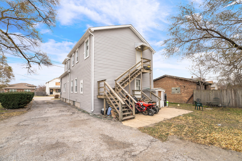 2629 Broadway Street, Blue Island, IL 60406