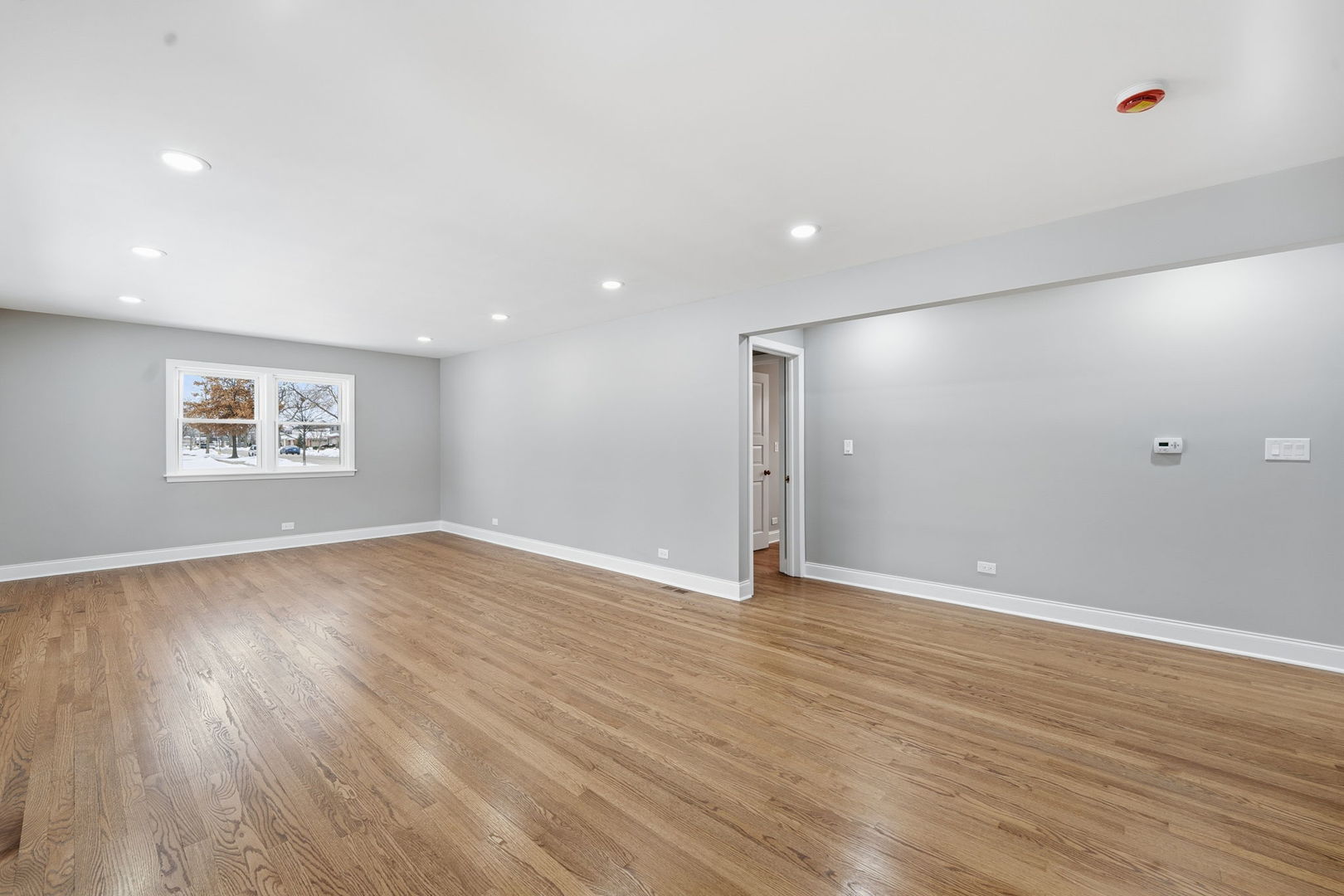 1220 N Hamlin Avenue, Park Ridge, IL 60068