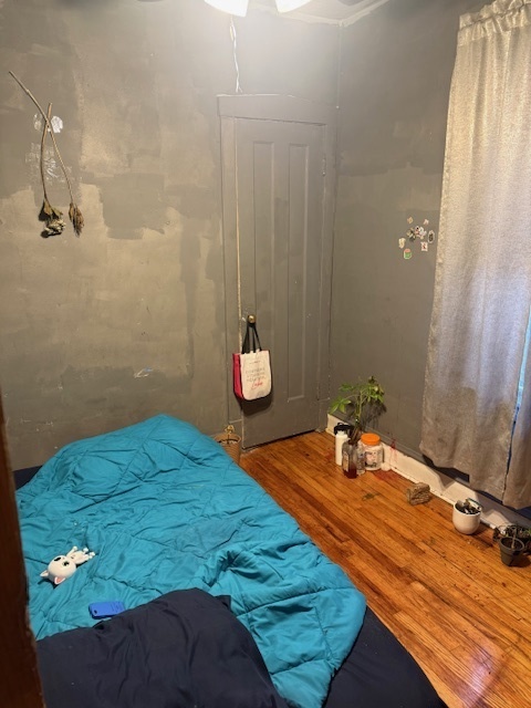 907 S 10th Avenue, Maywood, IL 60153