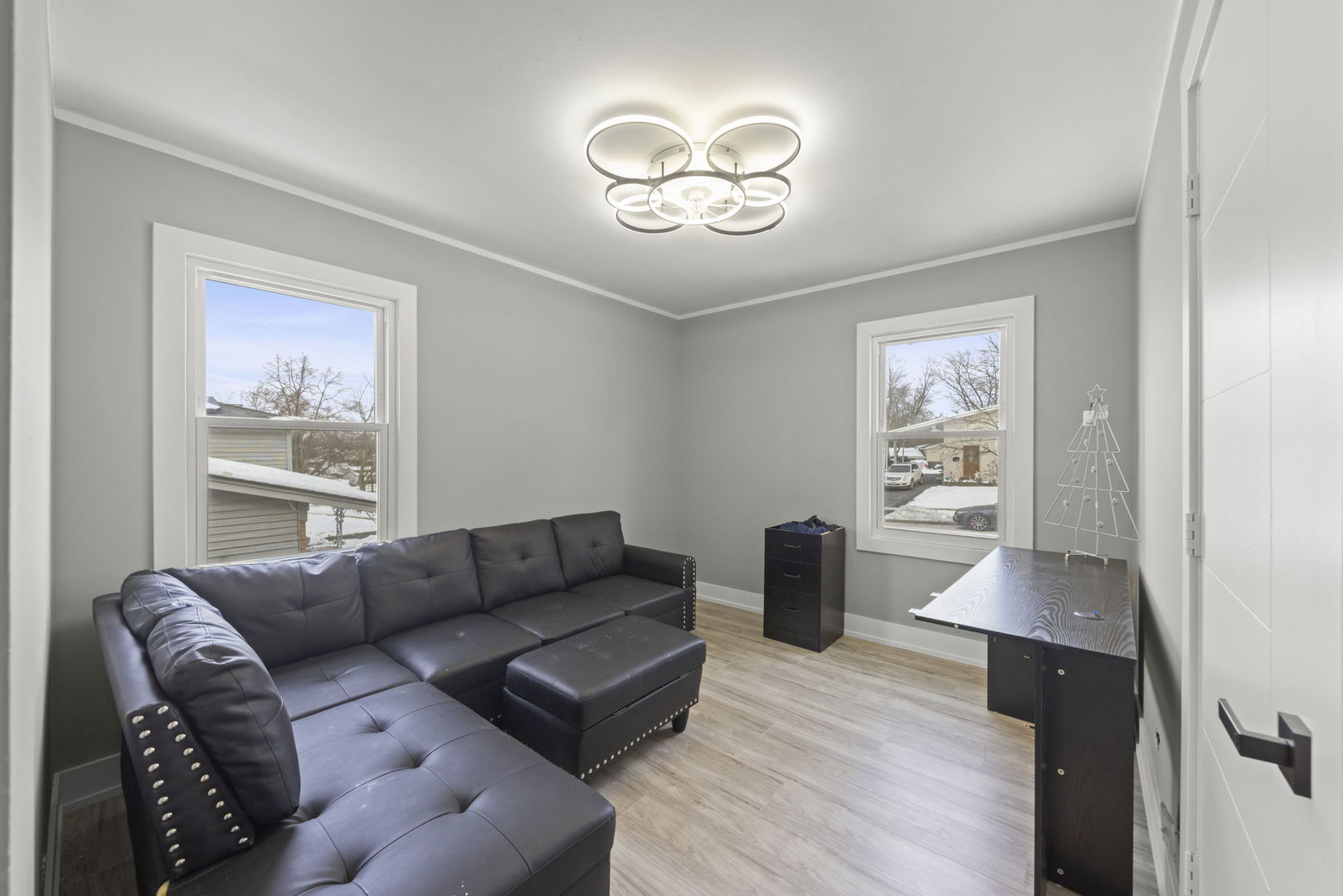 1364 Leslie Lane, Glendale Heights, IL 60139