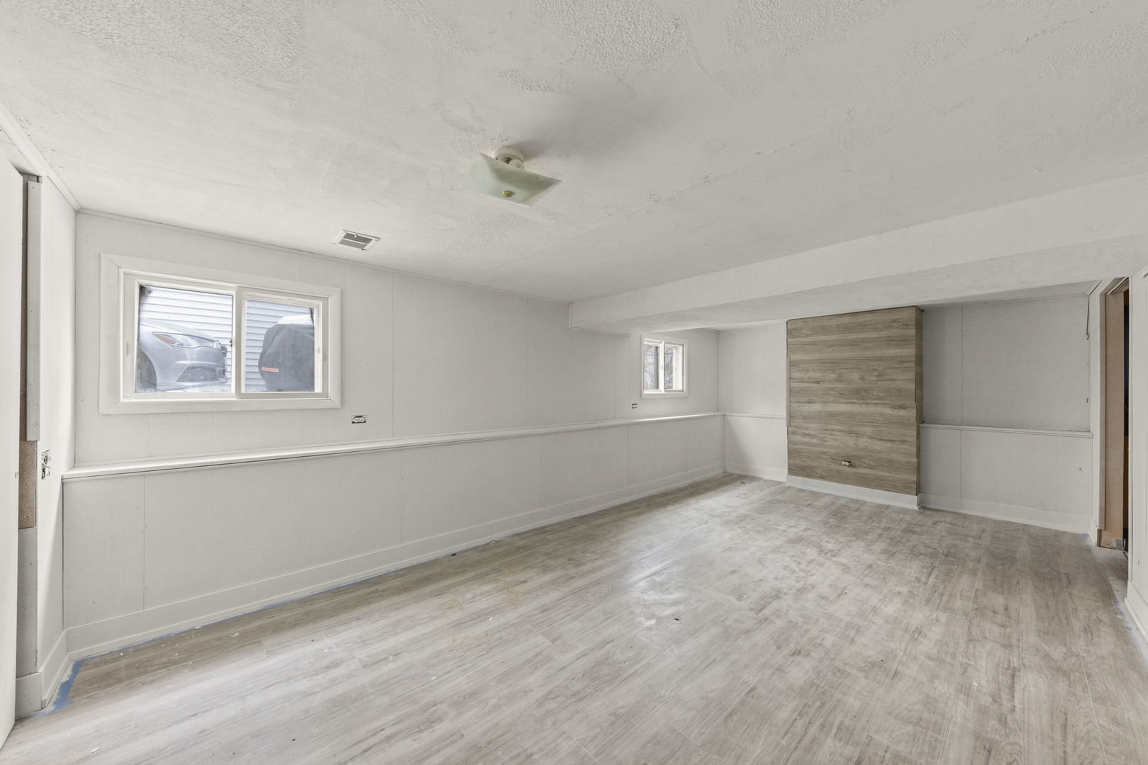 1364 Leslie Lane, Glendale Heights, IL 60139