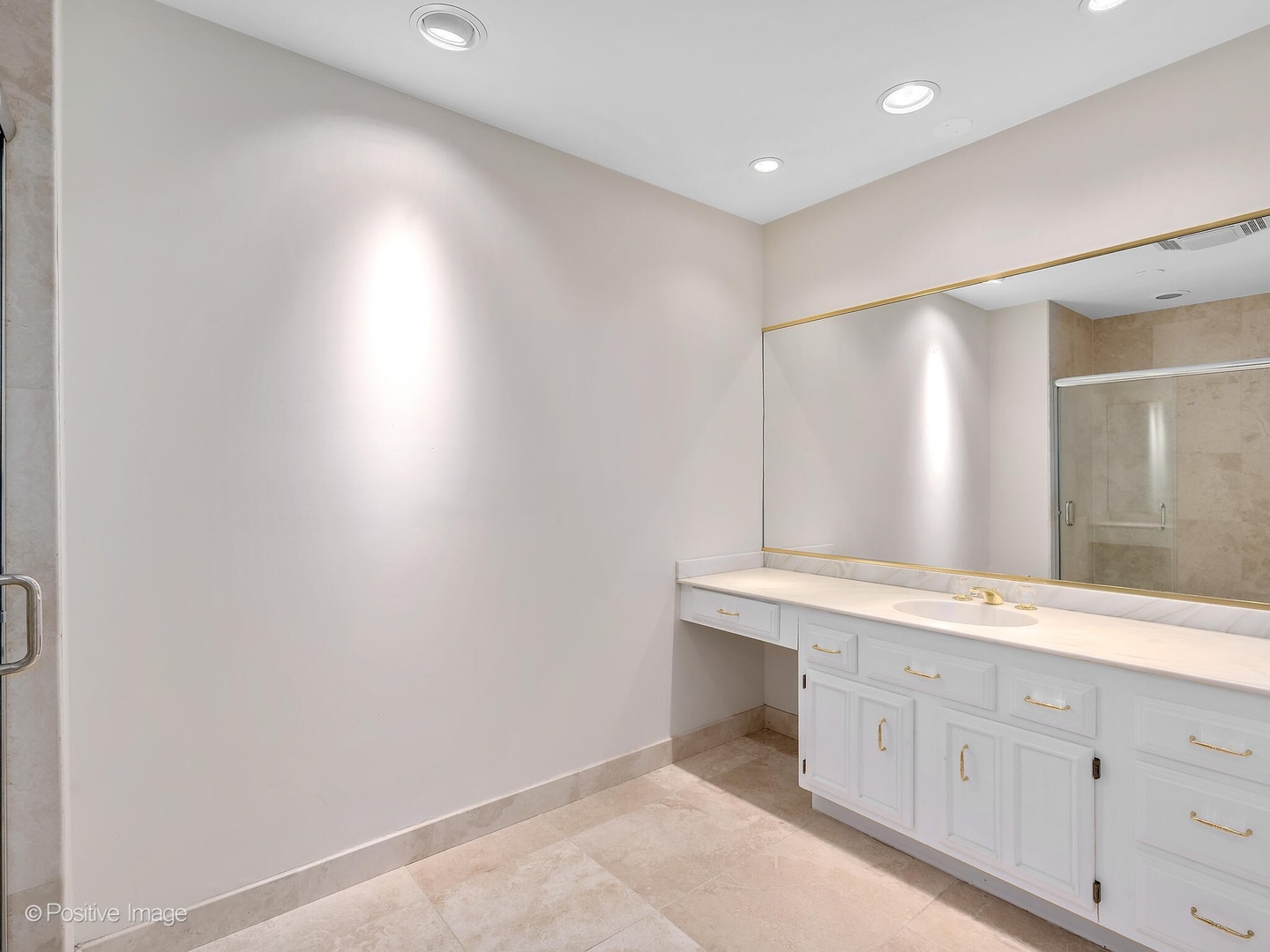 1401 Burr Oak Road #202B, Hinsdale, IL 60521