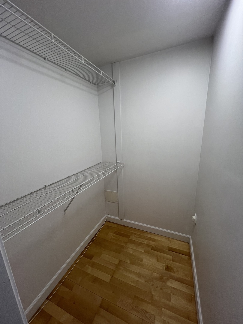 2426 N Kennicott Drive #1B, Arlington Heights, IL 60004