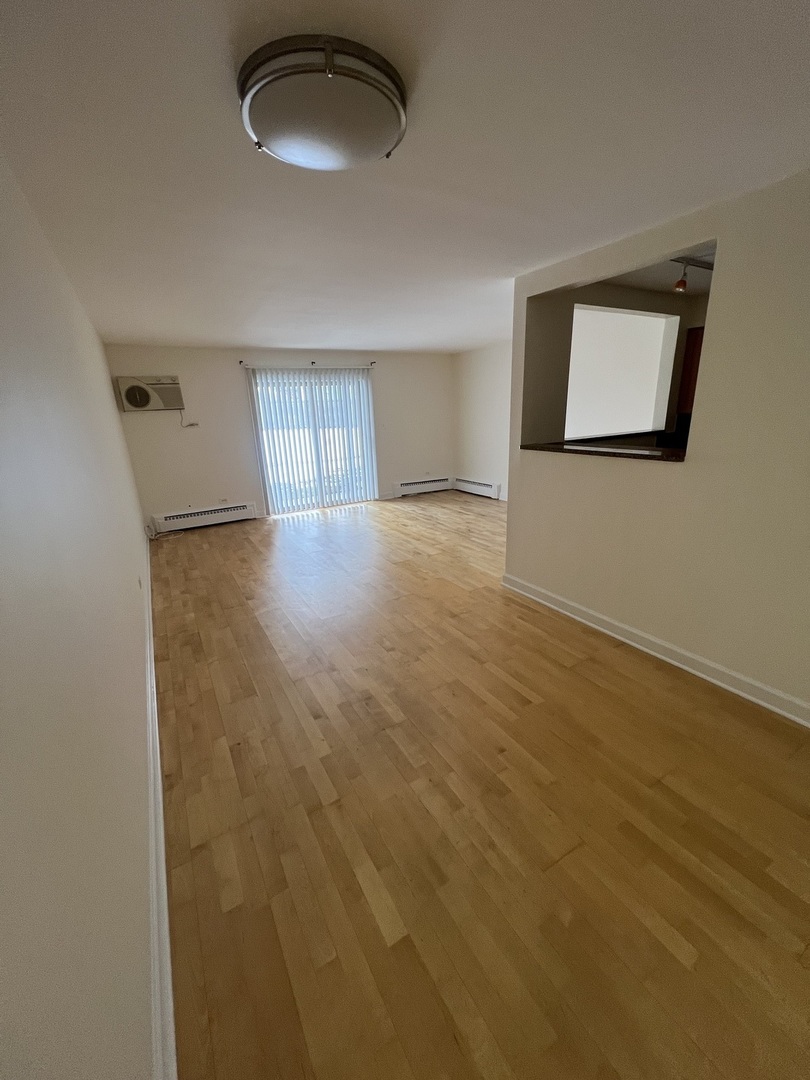 2426 N Kennicott Drive #1B, Arlington Heights, IL 60004