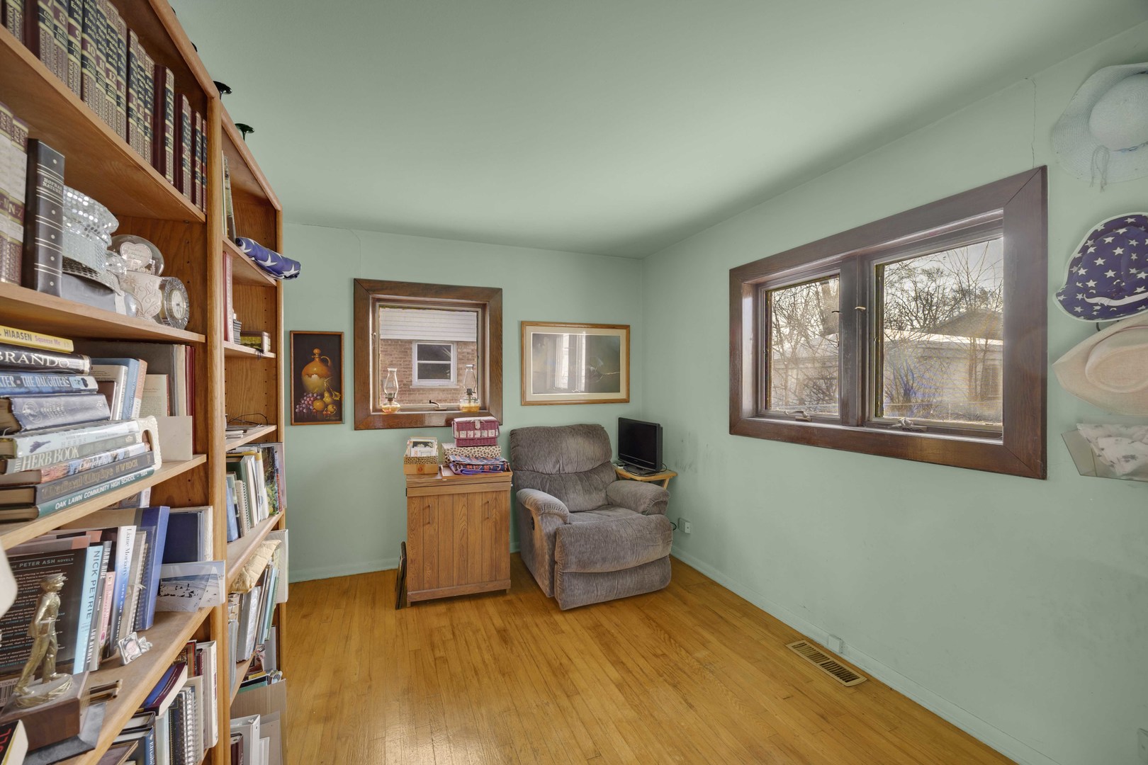 7101 Birch Street, Bridgeview, IL 60455