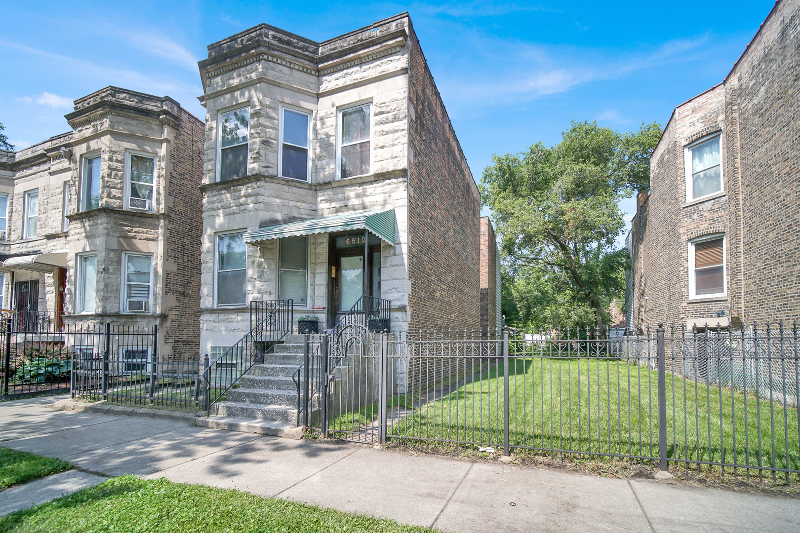6510 S Rhodes Avenue, Chicago, IL 60637