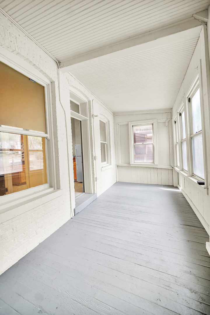 6510 S Rhodes Avenue, Chicago, IL 60637