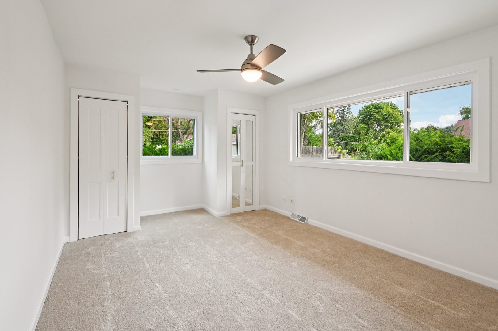 39161 N Holdridge Avenue, Beach Park, IL 60099