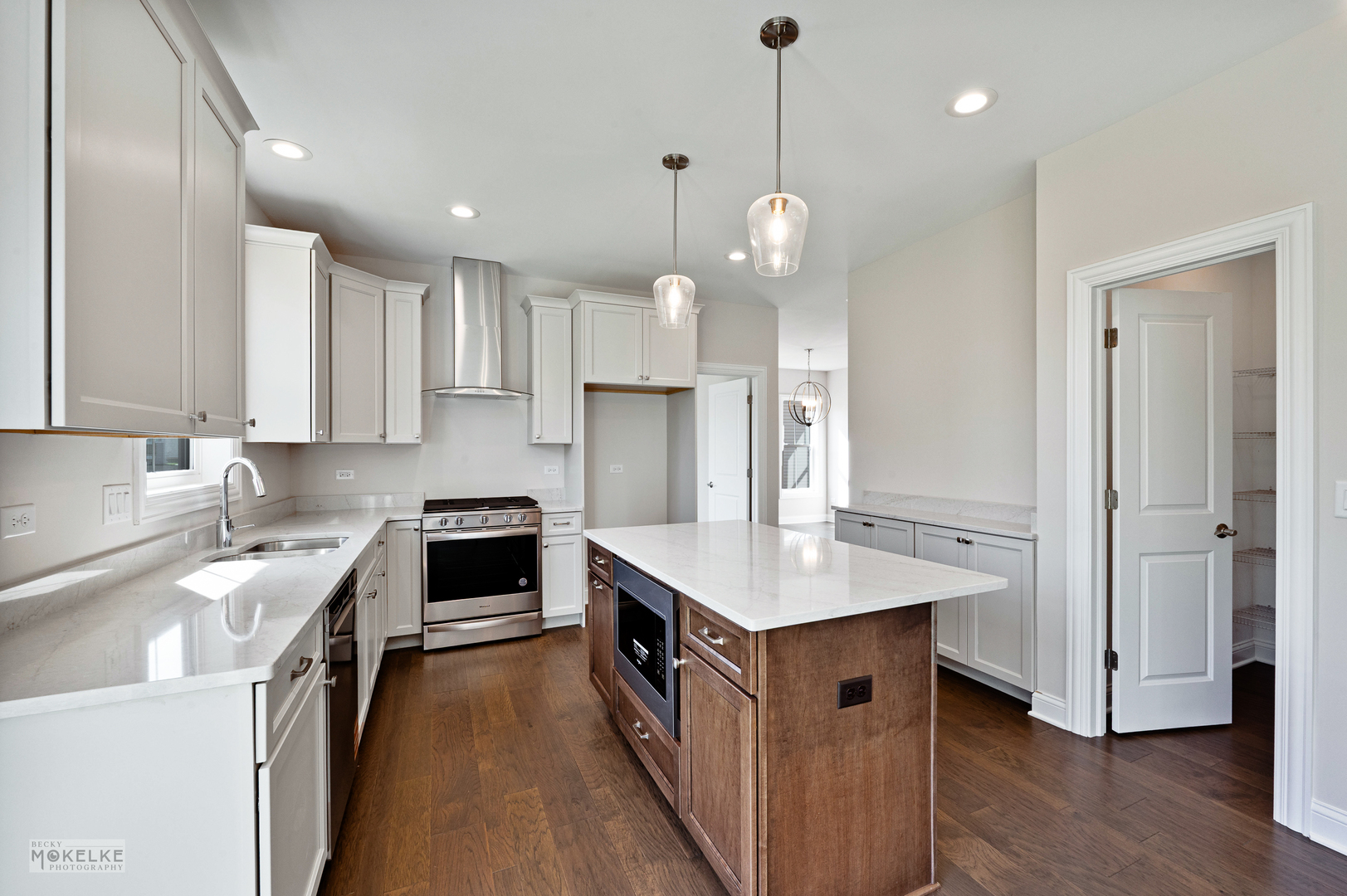 16514 S Mueller Circle, Plainfield, IL 60586