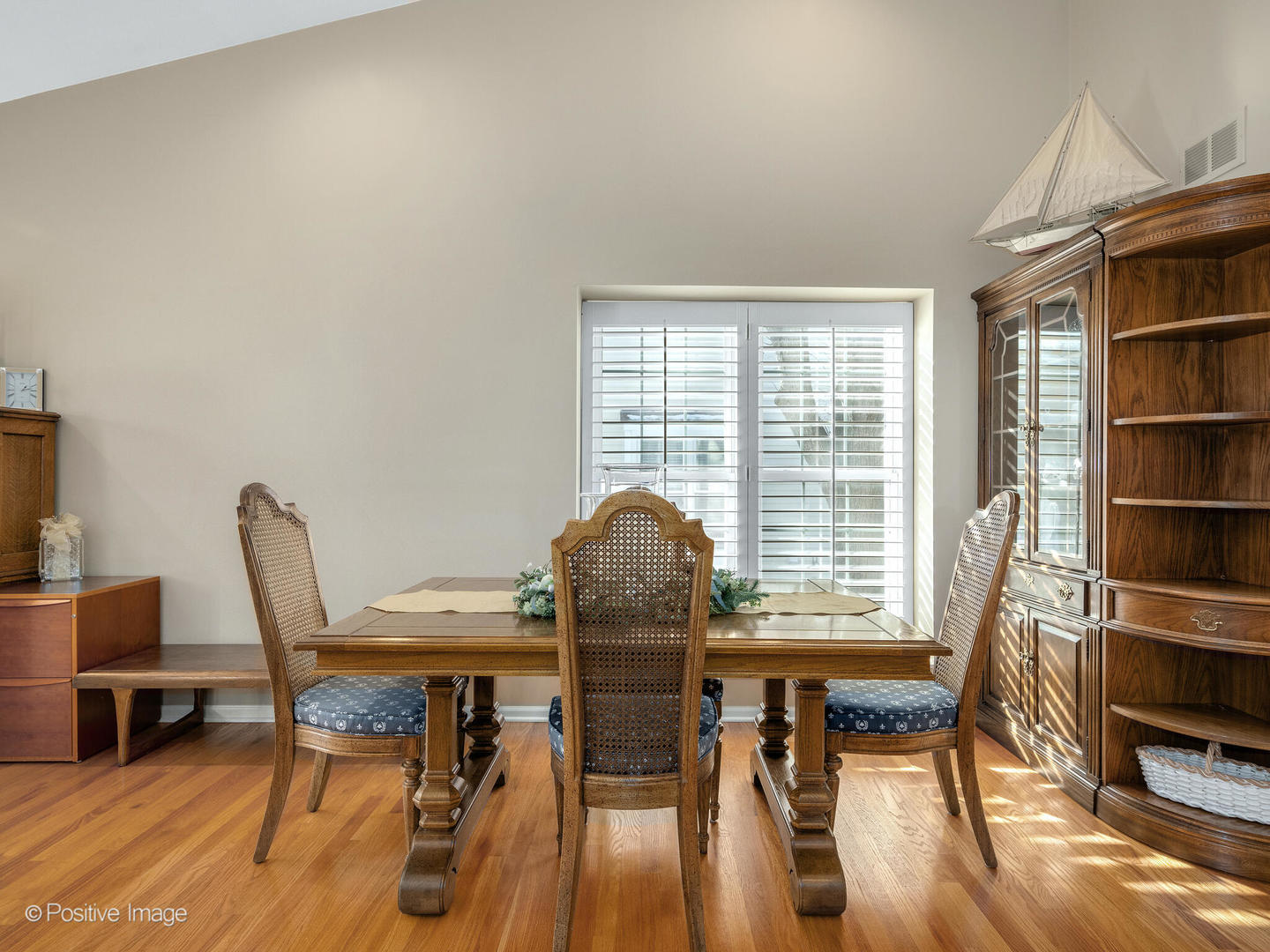 1961 Wexford Circle, Wheaton, IL 60189