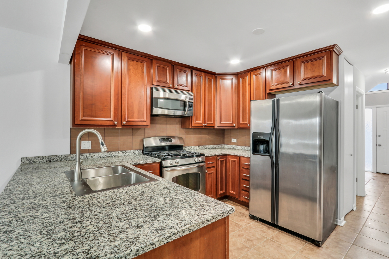 111 Windsor Drive, Vernon Hills, IL 60061