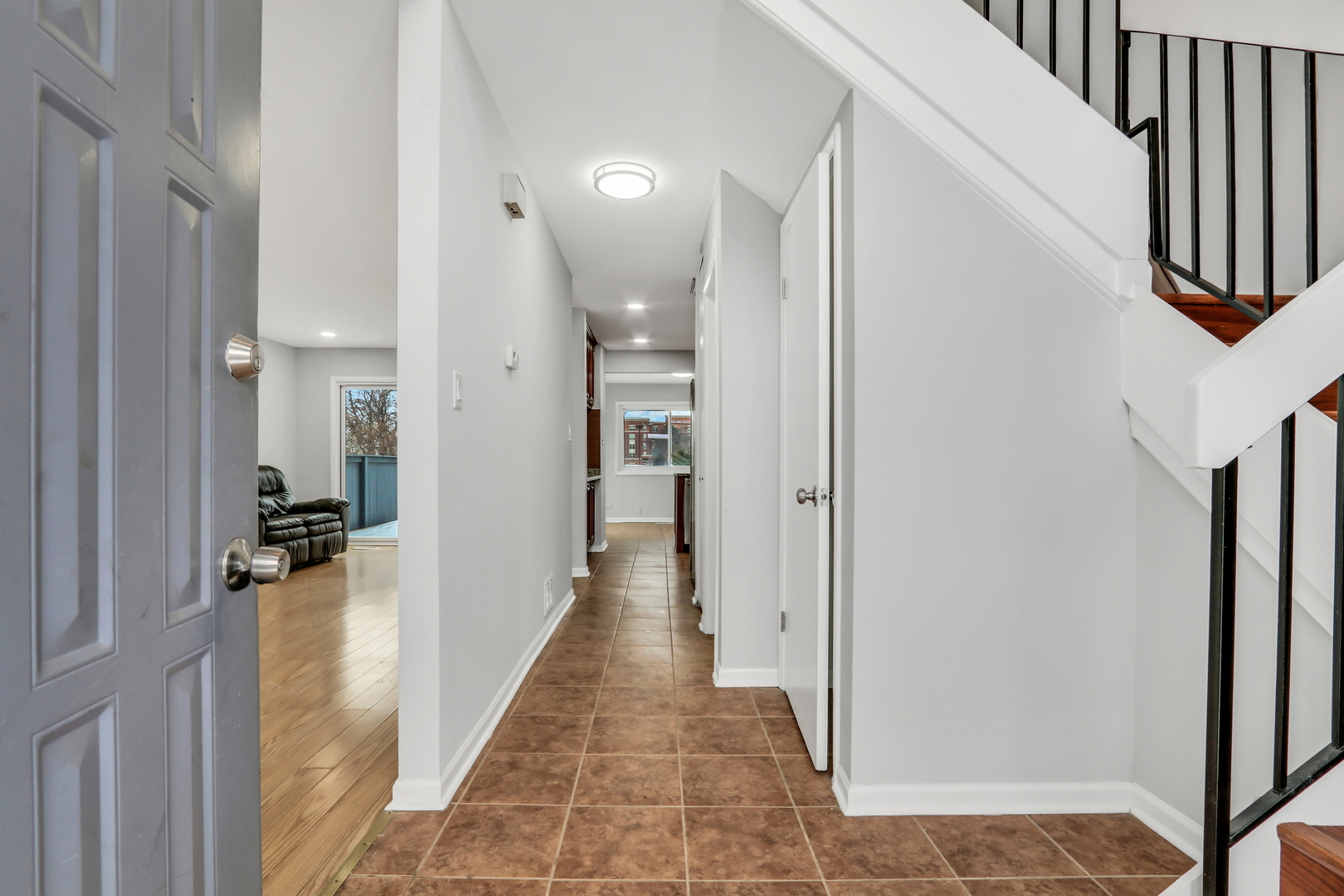 111 Windsor Drive, Vernon Hills, IL 60061