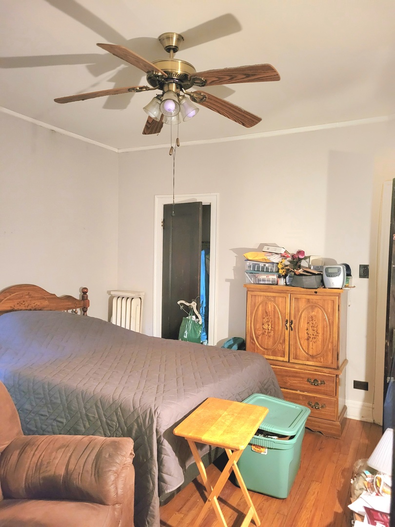 7731 S Cornell Avenue, Chicago, IL 60649