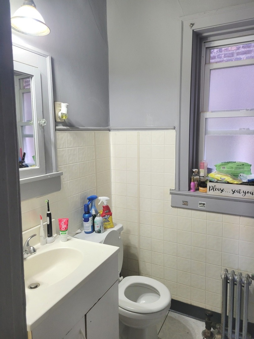 7731 S Cornell Avenue, Chicago, IL 60649