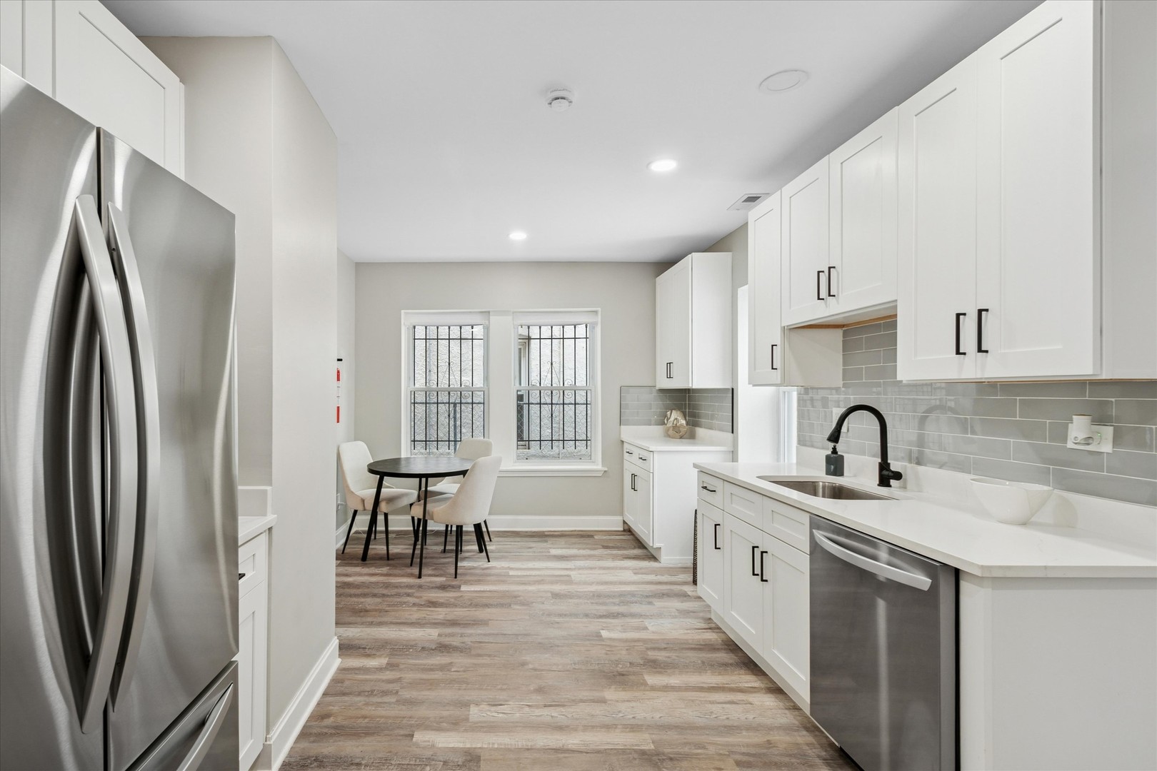 8730 S Wabash Avenue, Chicago, IL 60619