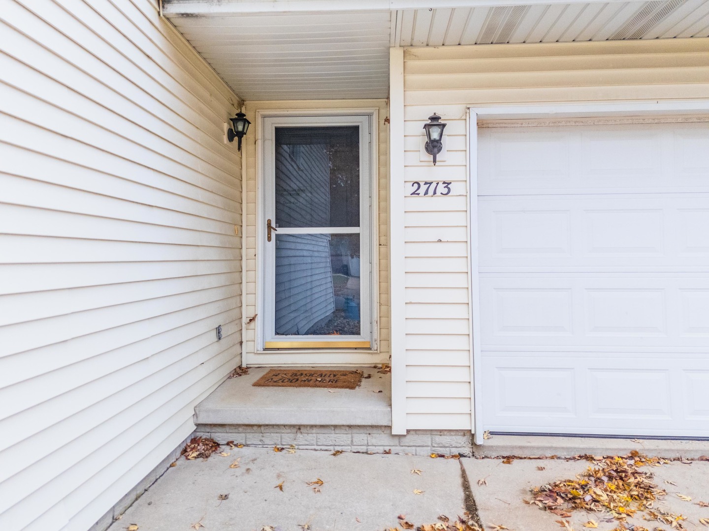 2713 Essington Street, Bloomington, IL 61705