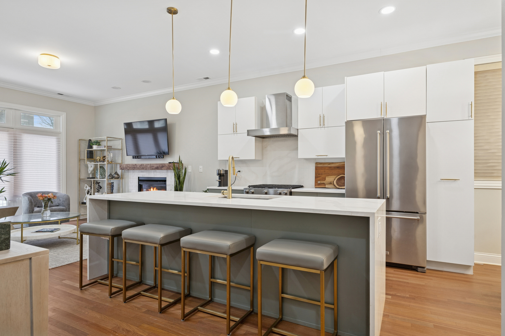 6616 S Kimbark Avenue #1S, Chicago, IL 60637