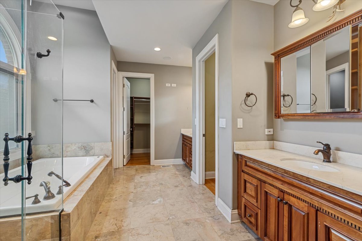 12328 Province Drive, Lemont, IL 60439