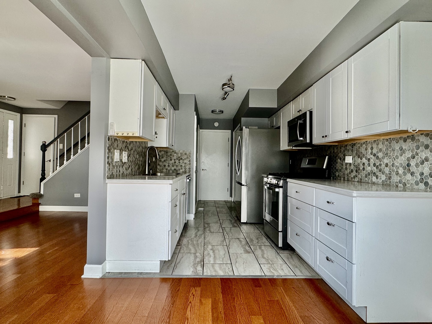 9322 Waterford Lane, Orland Park, IL 60462