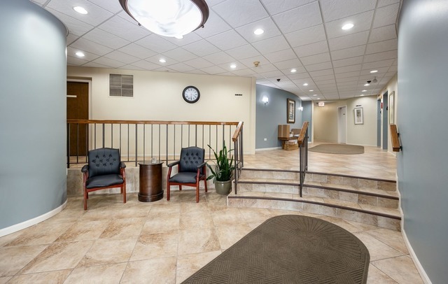 850 Wellington Avenue #304, Elk Grove Village, IL 60007