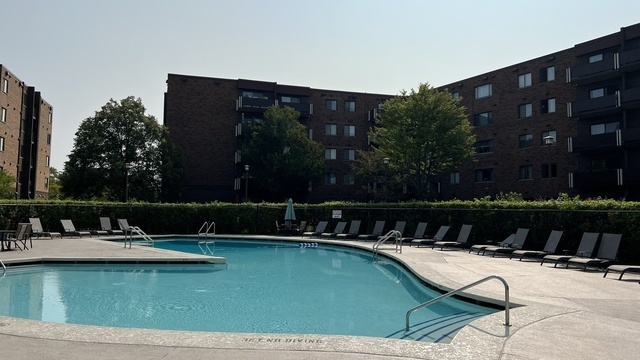 850 Wellington Avenue #304, Elk Grove Village, IL 60007