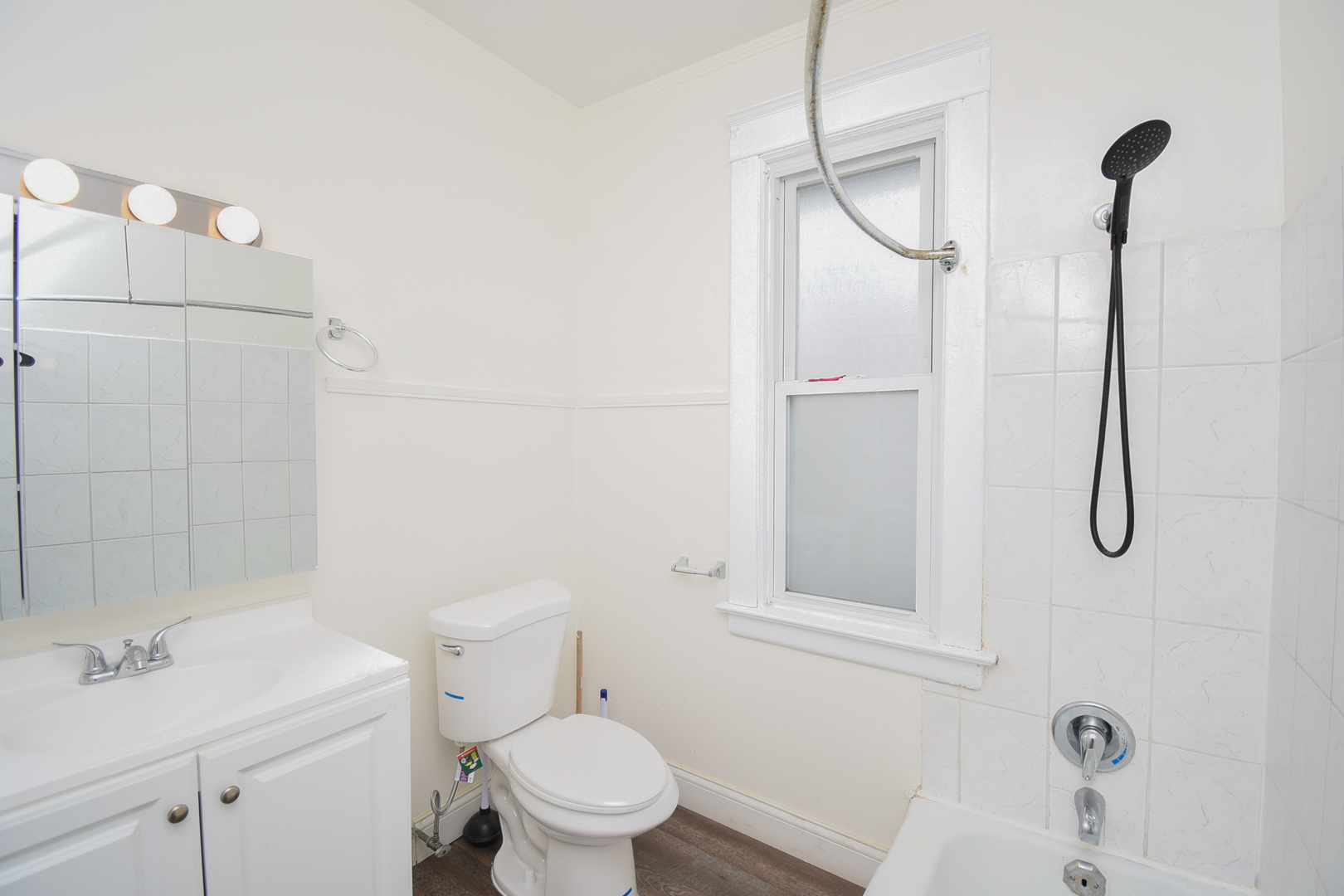 443 N Ash Street, Waukegan, IL 60085