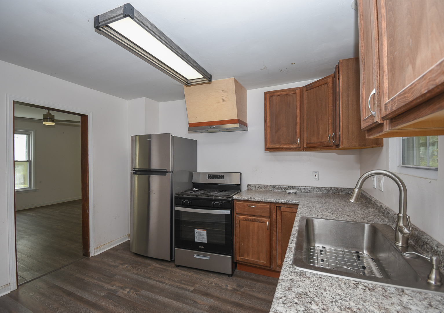 443 N Ash Street, Waukegan, IL 60085