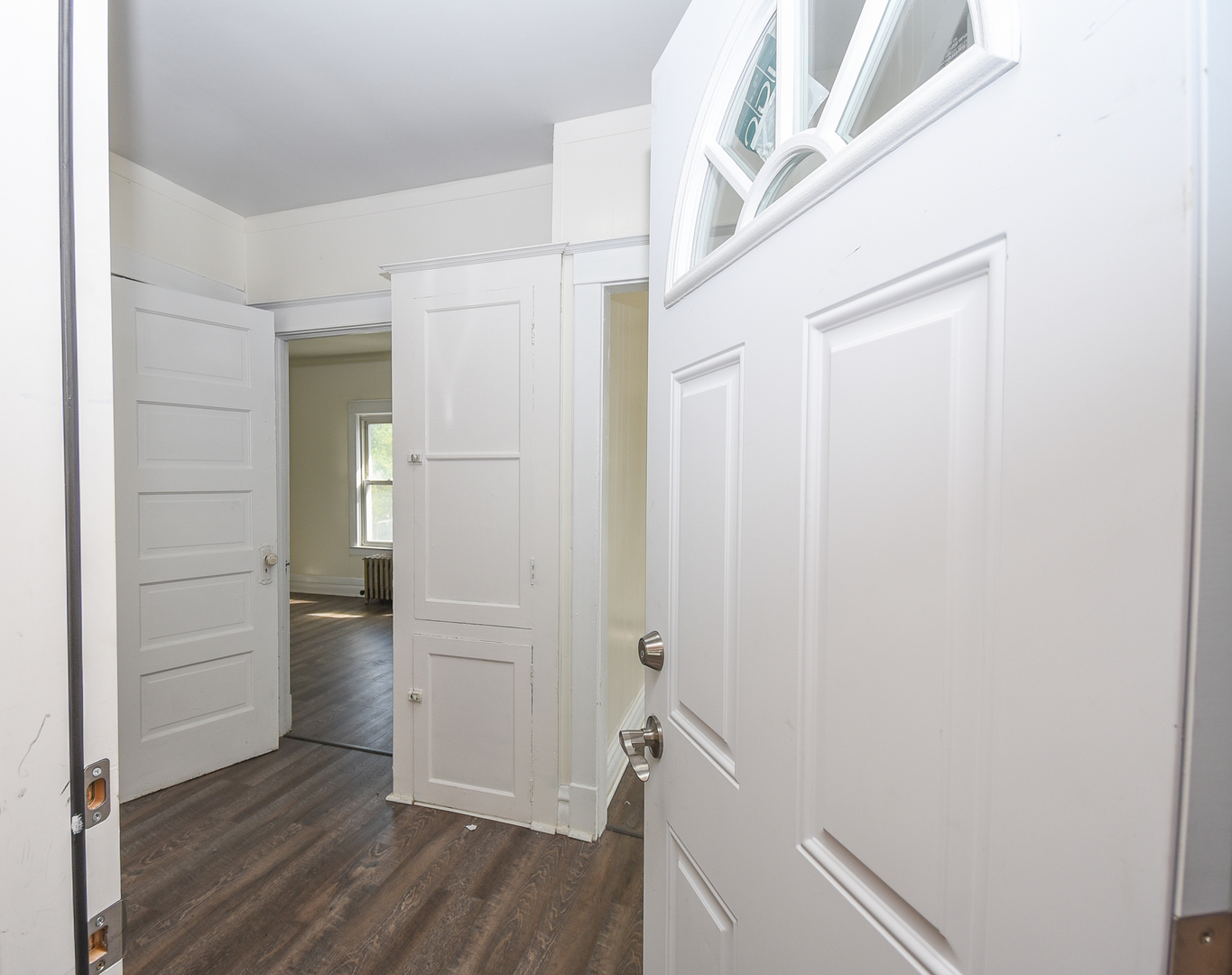 443 N Ash Street, Waukegan, IL 60085