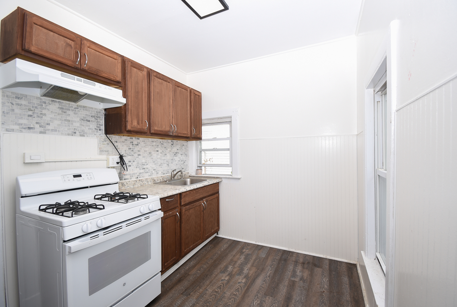 443 N Ash Street, Waukegan, IL 60085