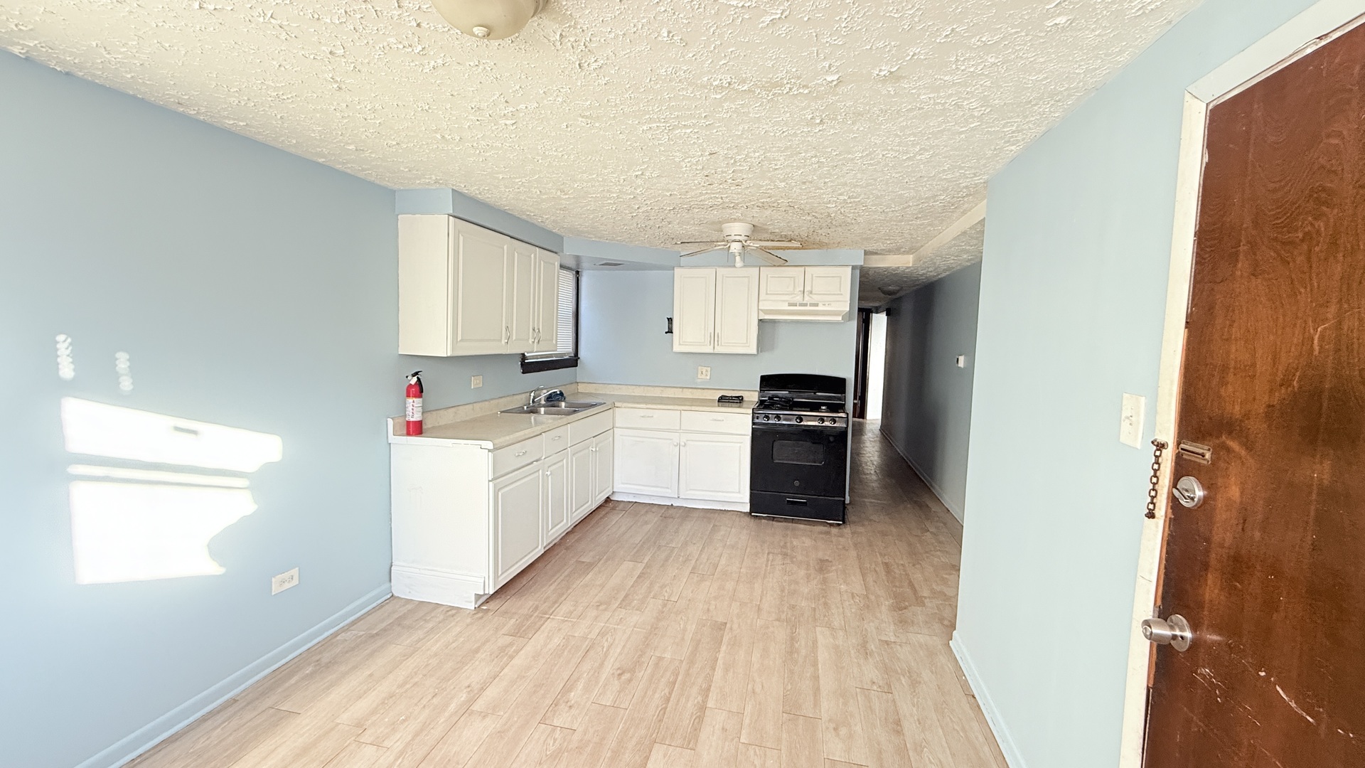 15020 woodlawn Avenue #GARDEN, Dolton, IL 60419