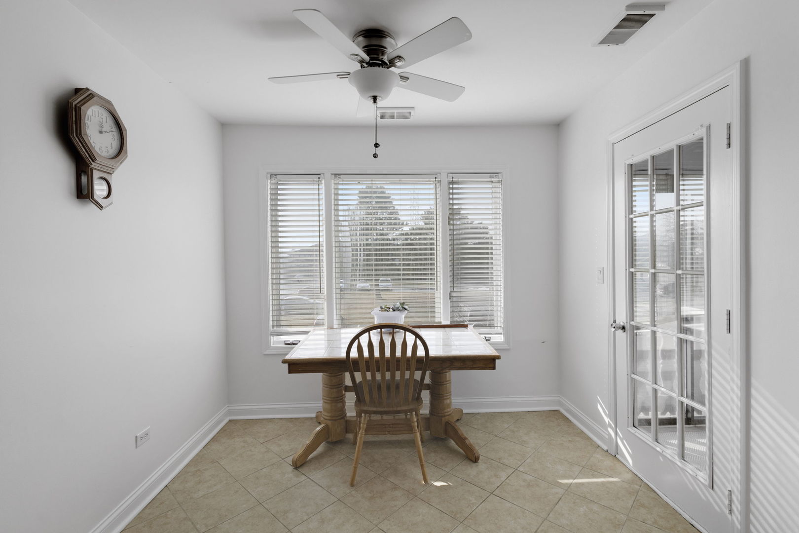 9724 W Creek Road #E2, Palos Park, IL 60464