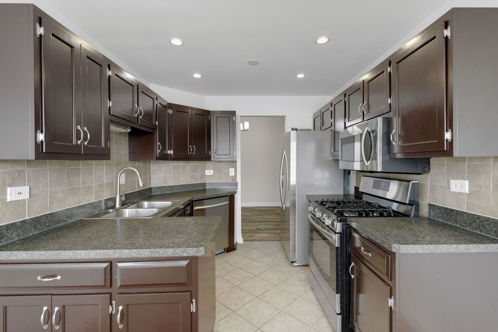 9724 W Creek Road #E2, Palos Park, IL 60464