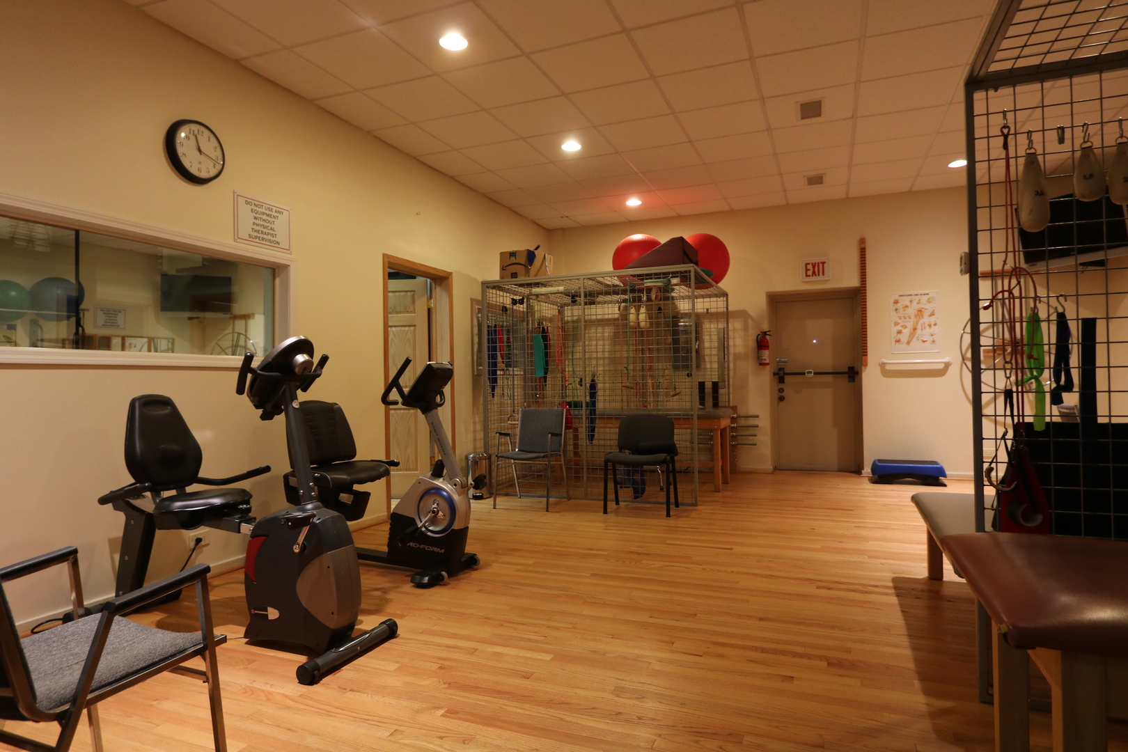 6737 W 95th Street, Oak Lawn, IL 60453