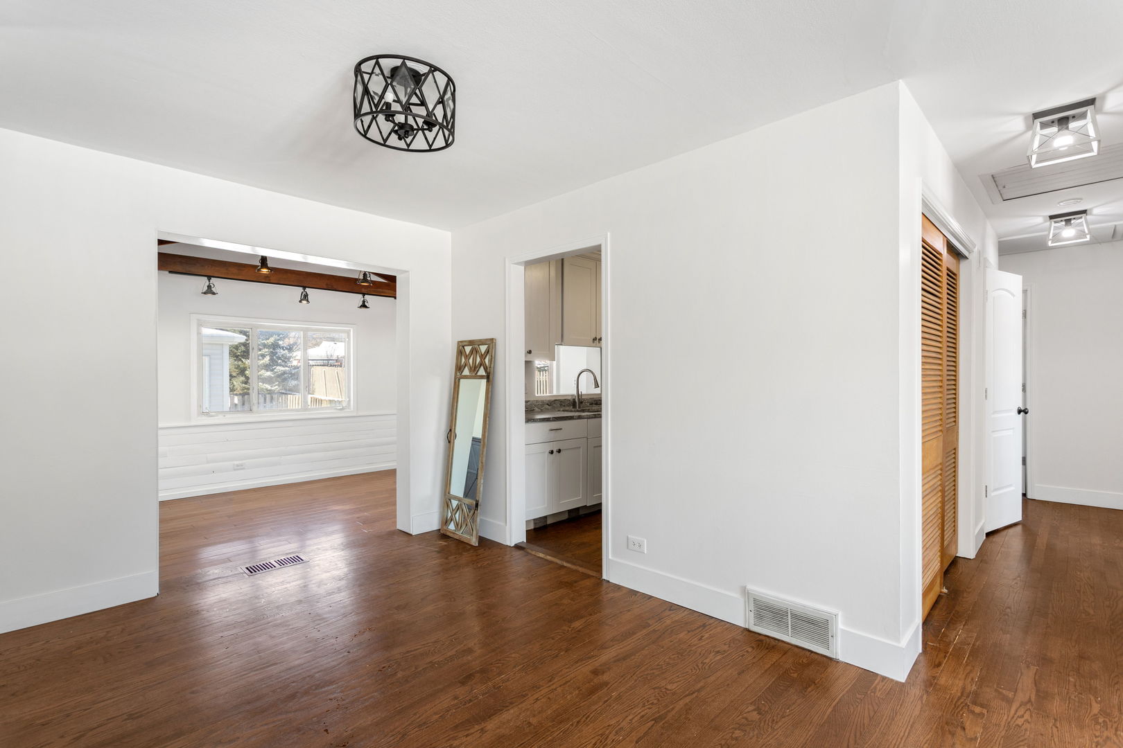 310 N La Londe Avenue, Lombard, IL 60148