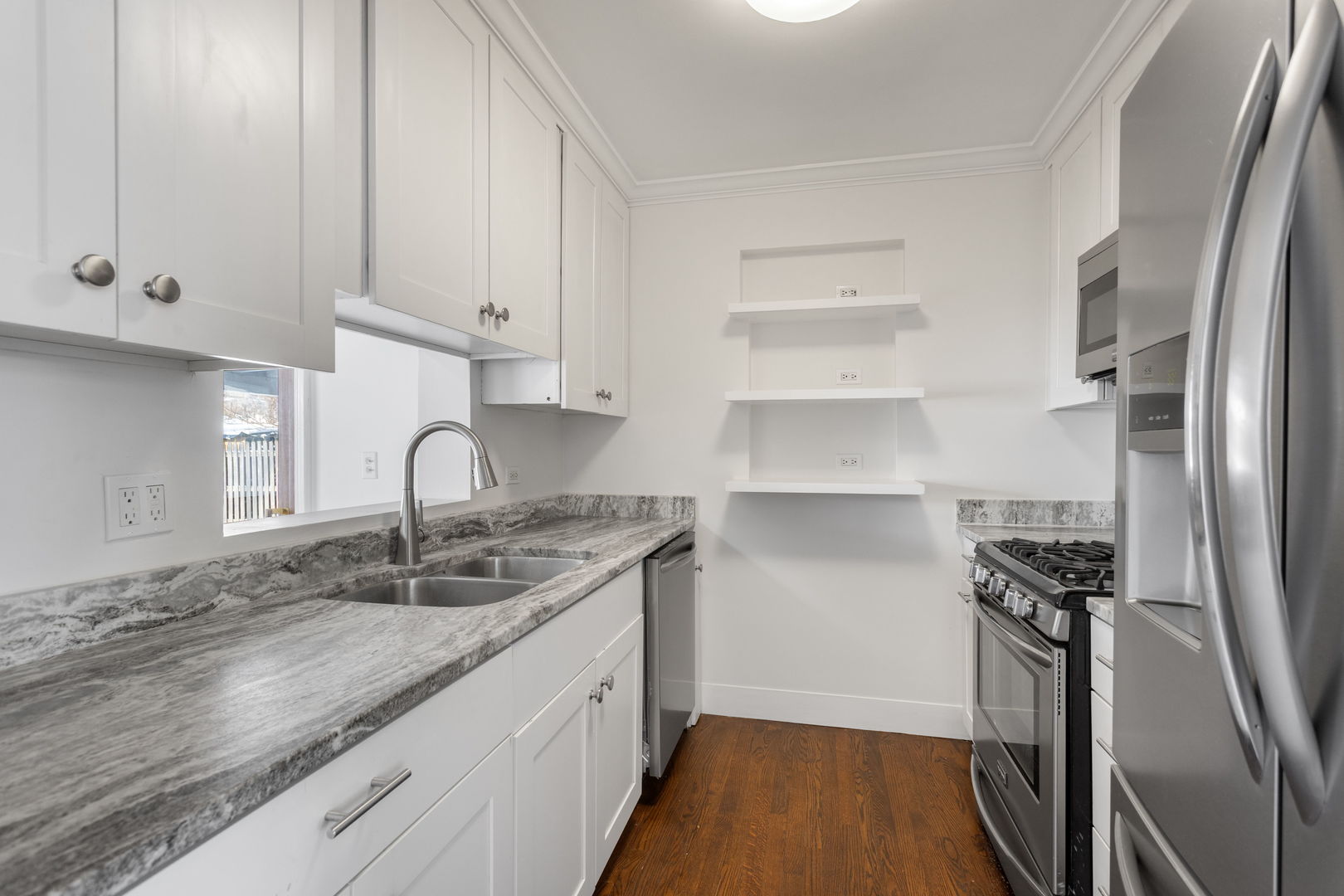 310 N La Londe Avenue, Lombard, IL 60148