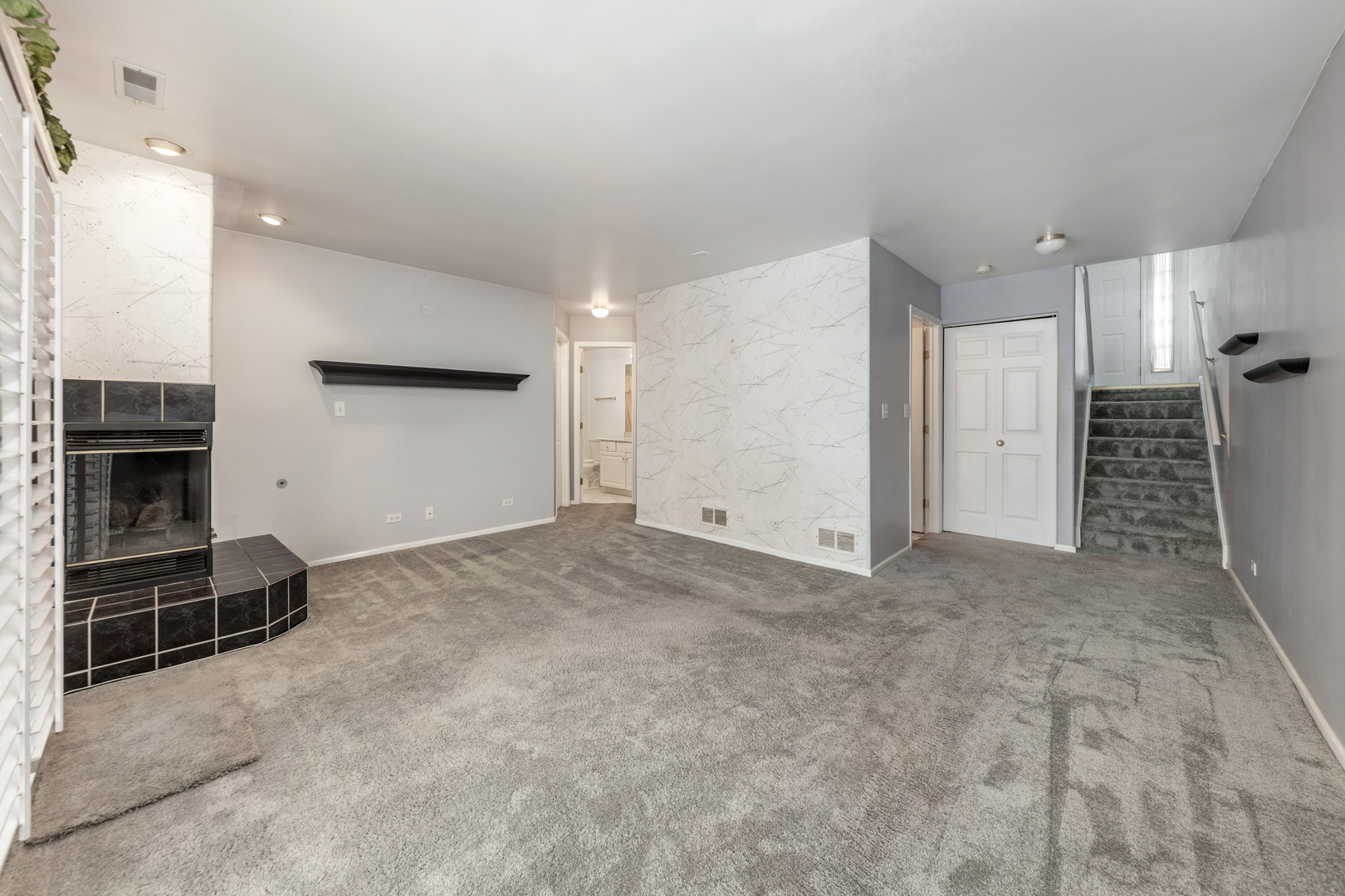 2319 Chasewood Drive, Downers Grove, IL 60515