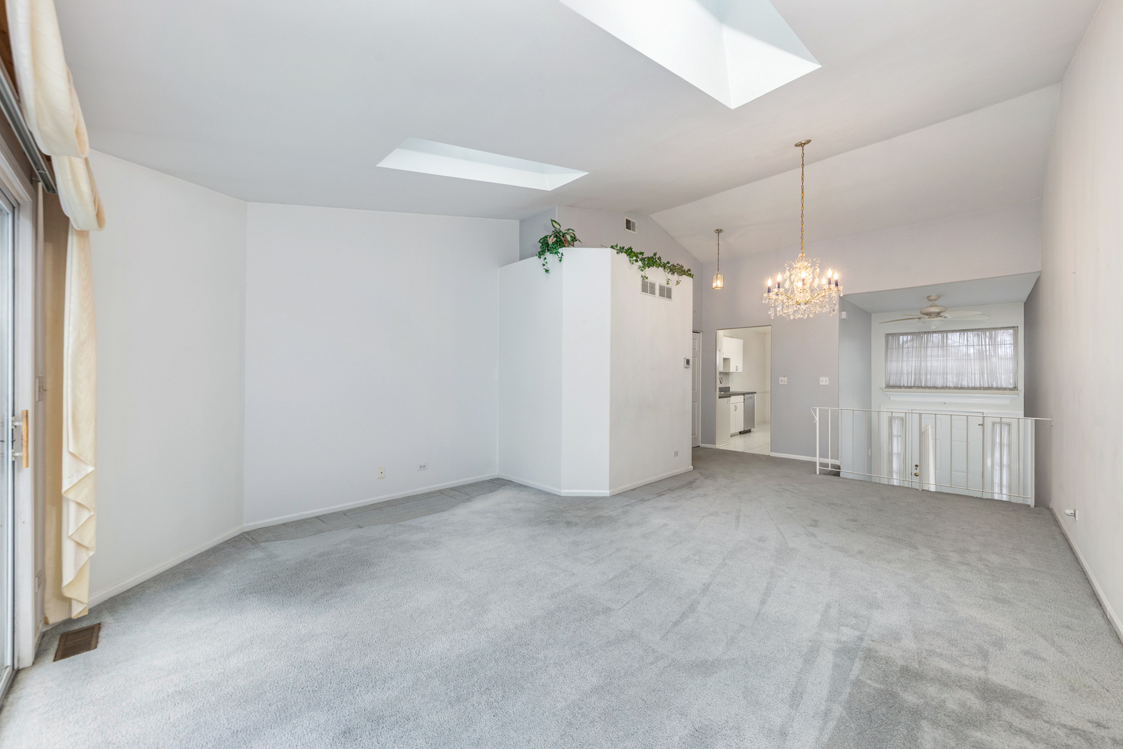 2319 Chasewood Drive, Downers Grove, IL 60515