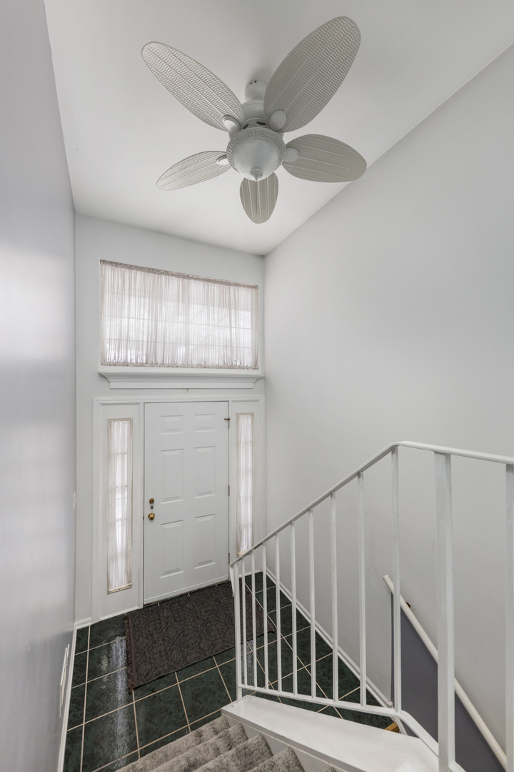 2319 Chasewood Drive, Downers Grove, IL 60515