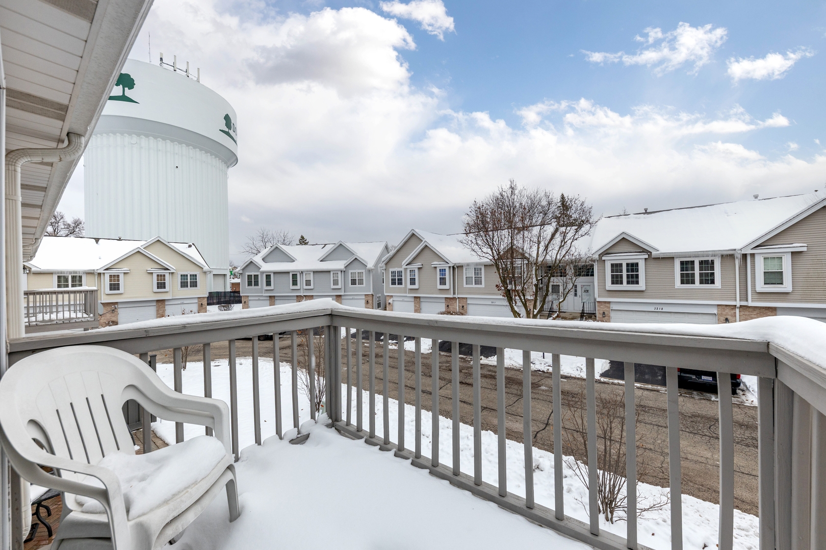 2319 Chasewood Drive, Downers Grove, IL 60515