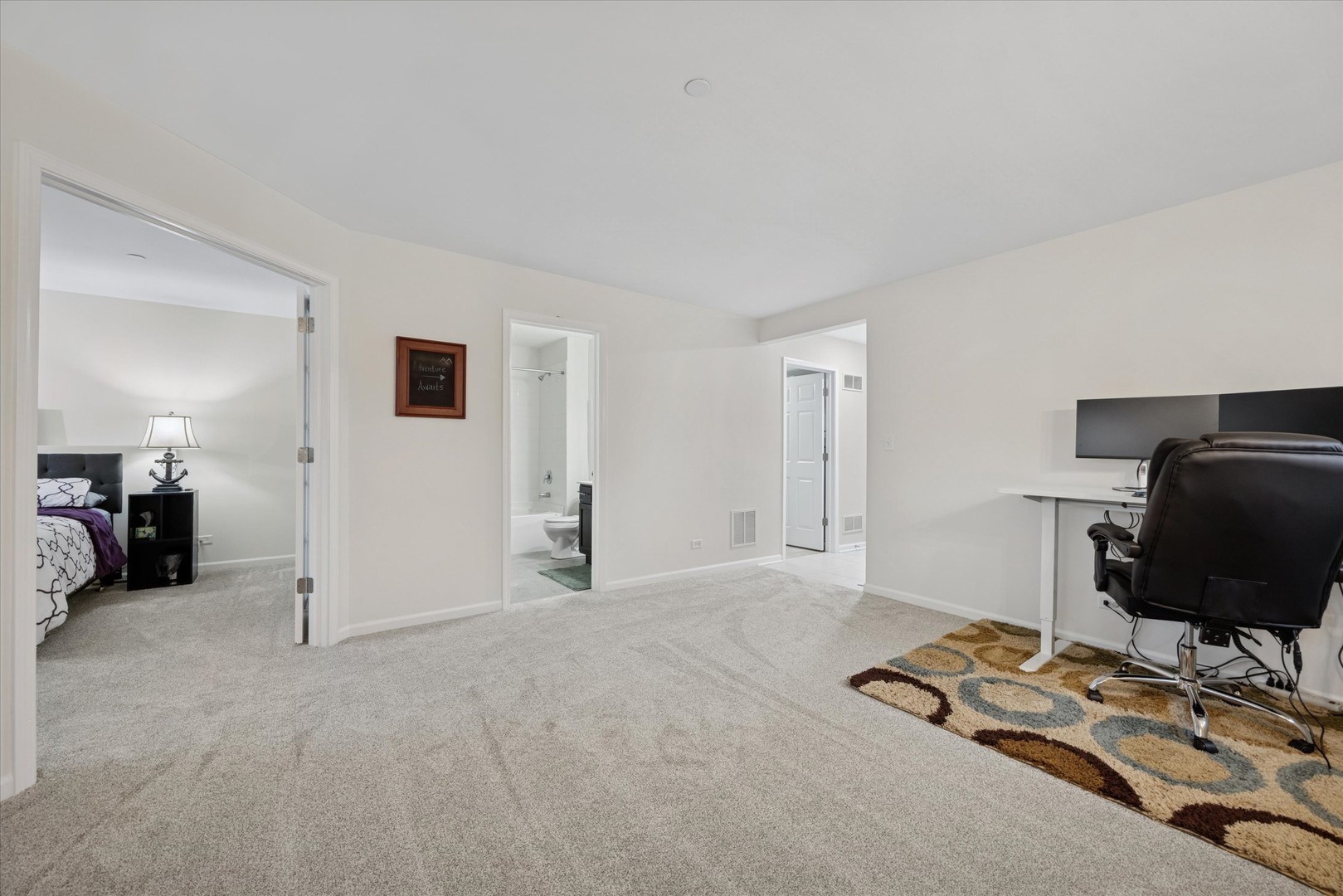 12648 Brighton Drive, Lemont, IL 60439