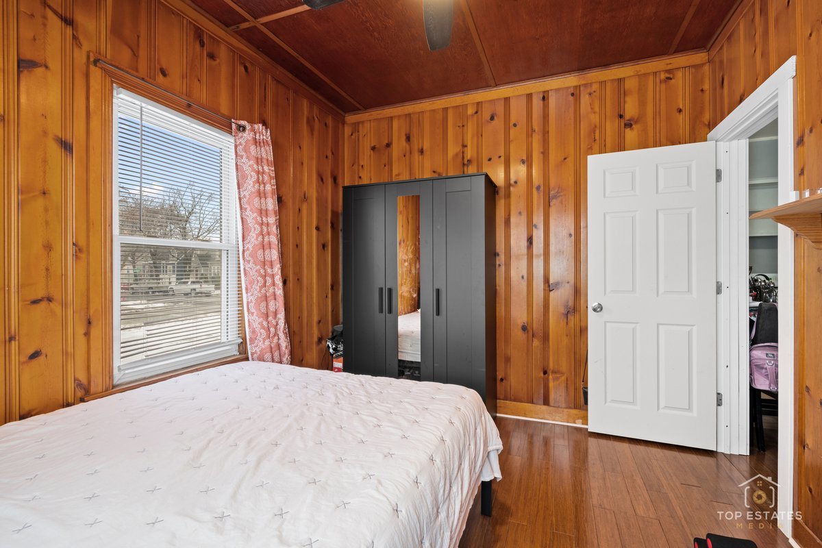 5404 S 72nd Court, Summit, IL 60501