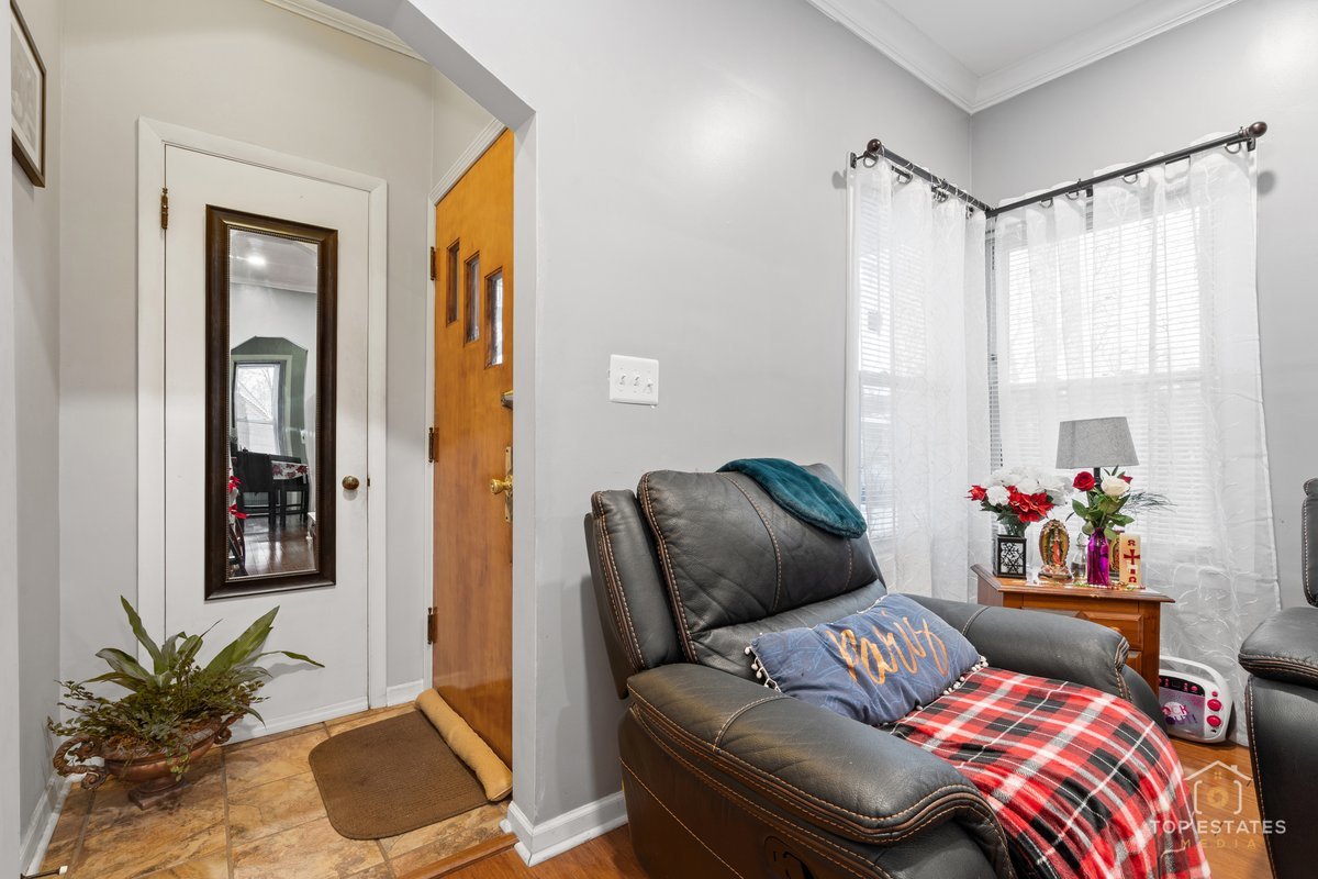 5404 S 72nd Court, Summit, IL 60501