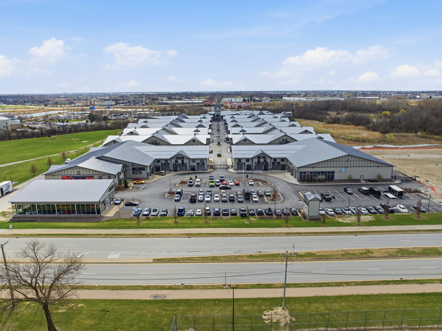 2112 Ferry Road #106, Naperville, IL 60563