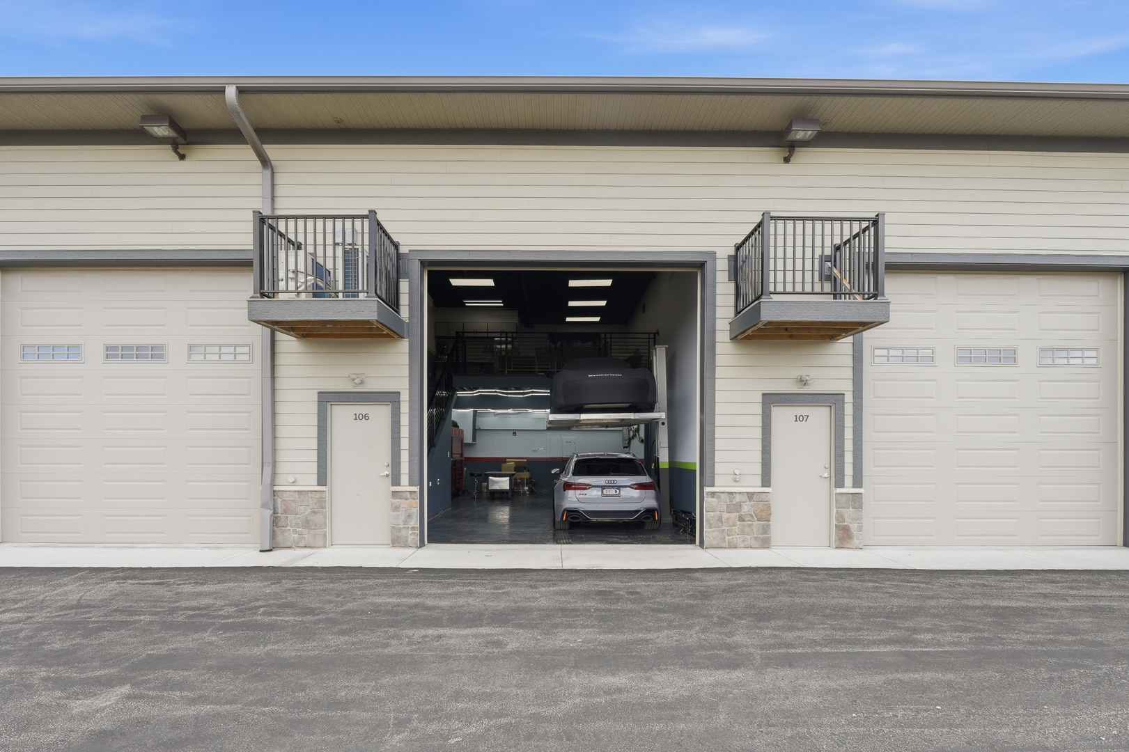 2112 Ferry Road #106, Naperville, IL 60563