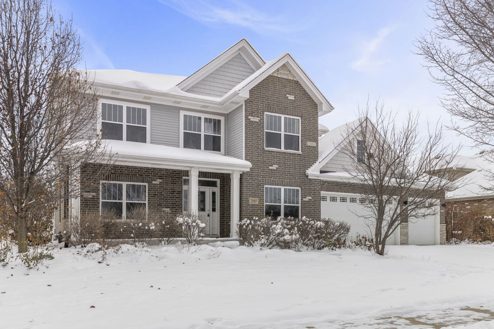 25907 W Canyon Boulevard, Plainfield, IL 60585