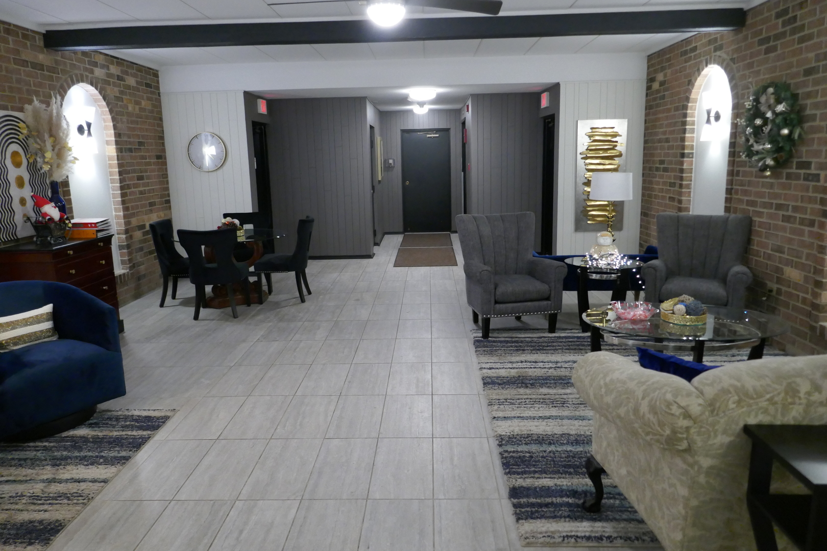 603 S River Road #2M, Des Plaines, IL 60016