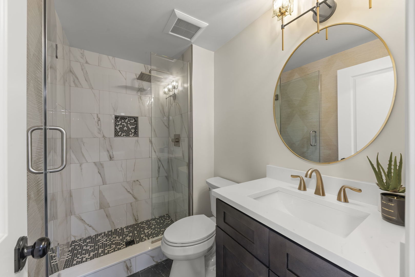 641 N Highview Avenue, Addison, IL 60101