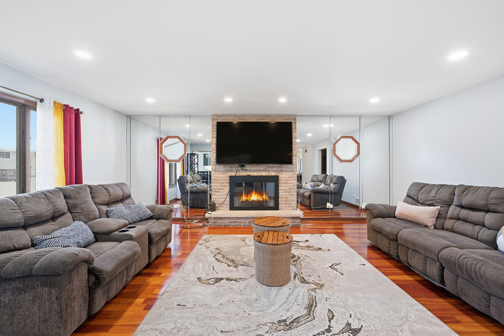 7435 W 157th Street, Orland Park, IL 60462